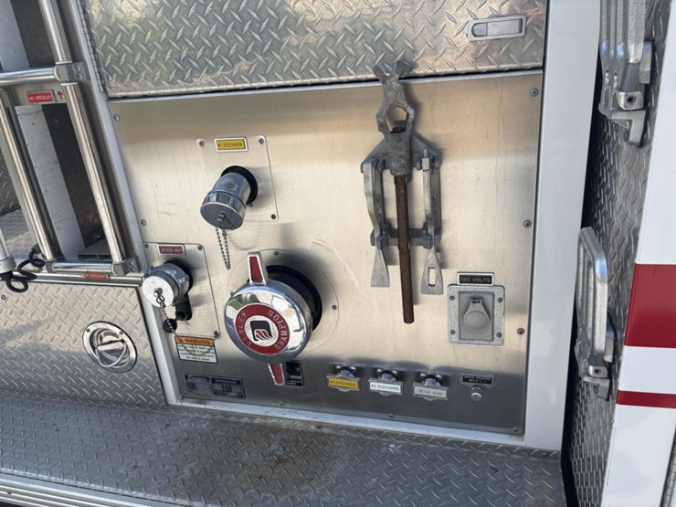 freightliner-fl80-image-21