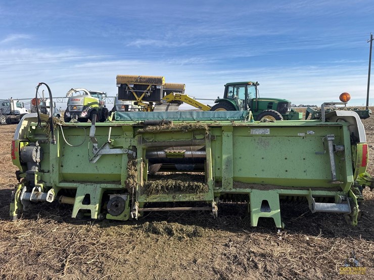 claas-906-forage-pickup-header-image-3