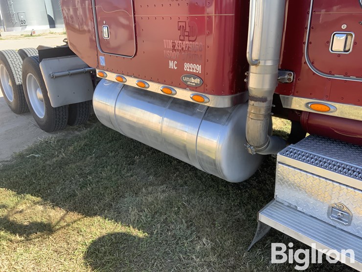 1999-peterbilt-379-image-18