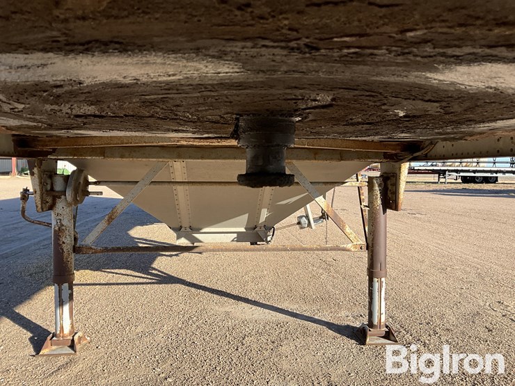 1989-merritt-82-1143-002-43’-t/a-grain-trailer-image-9