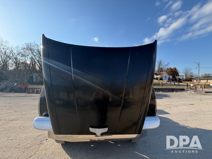 peterbilt-567-image-37