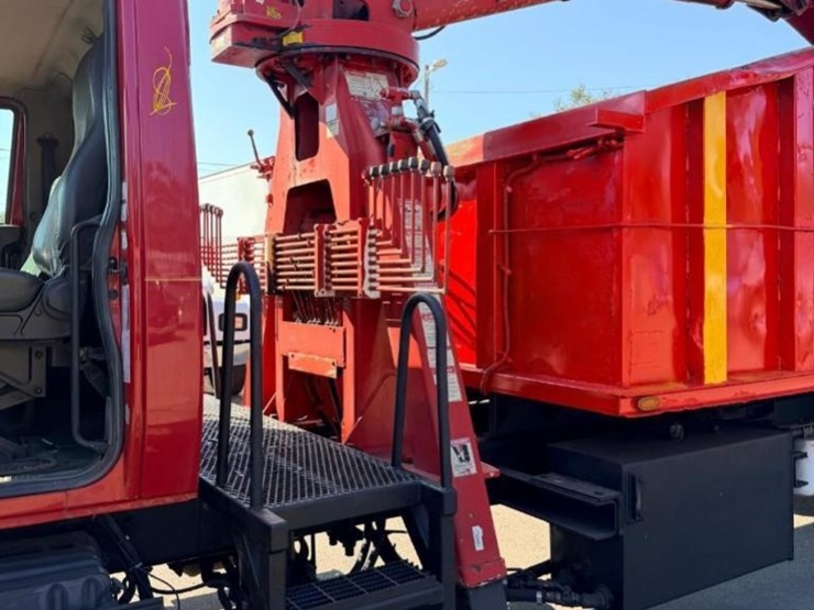 2009-international-durastar-4300-image-4