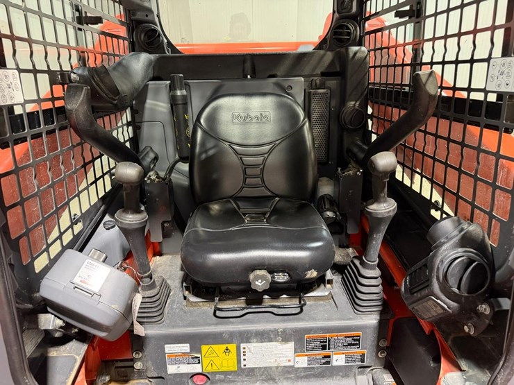 2023-kubota-ssv75hc-skid-steer-loader-image-17