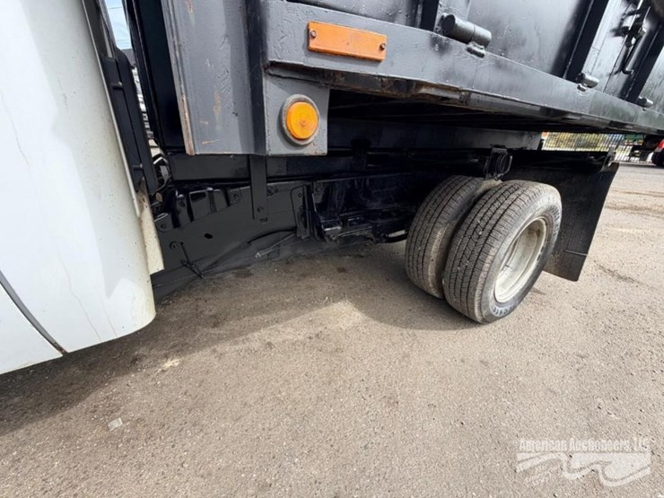 2009-chevrolet-silverado-3500-image-22