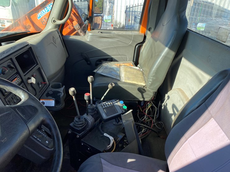 #209-•-2008-international-plow-truck-(has-wi-title)(mosinee,-wi)-image-40