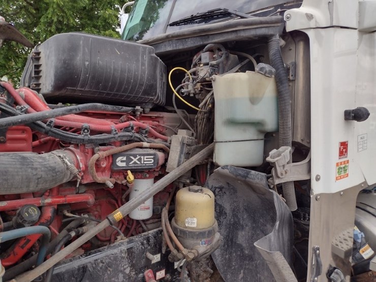 freightliner-122sd-image-19