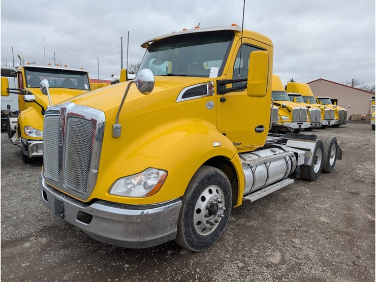 2020-kenworth-t680-image-1
