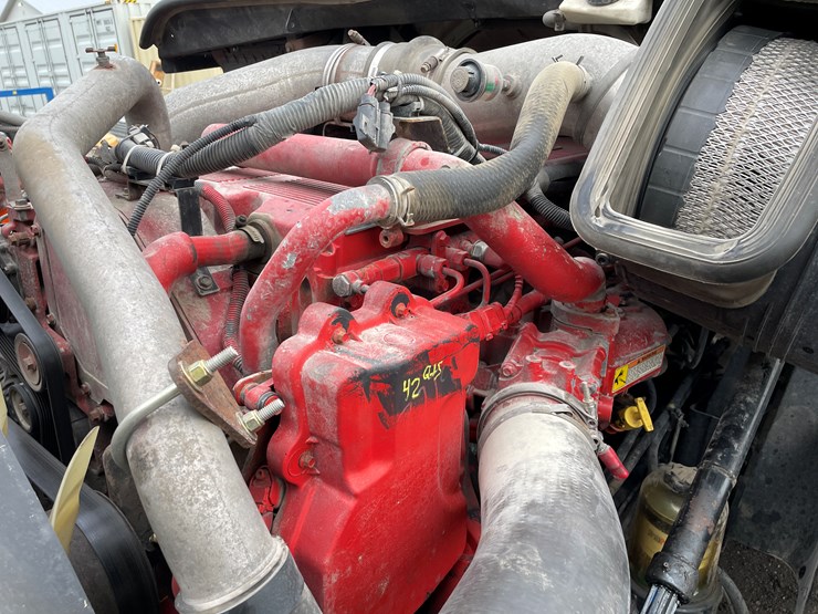 #1054-•-2015-international-tandem-axle-day-cab-semi-tractor-(has-wi-title)-image-30