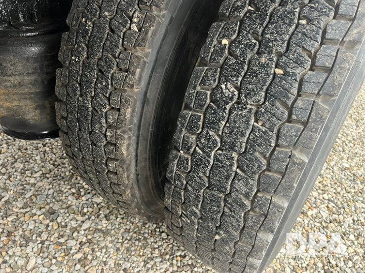 2006-international-9400-eagle-image-36