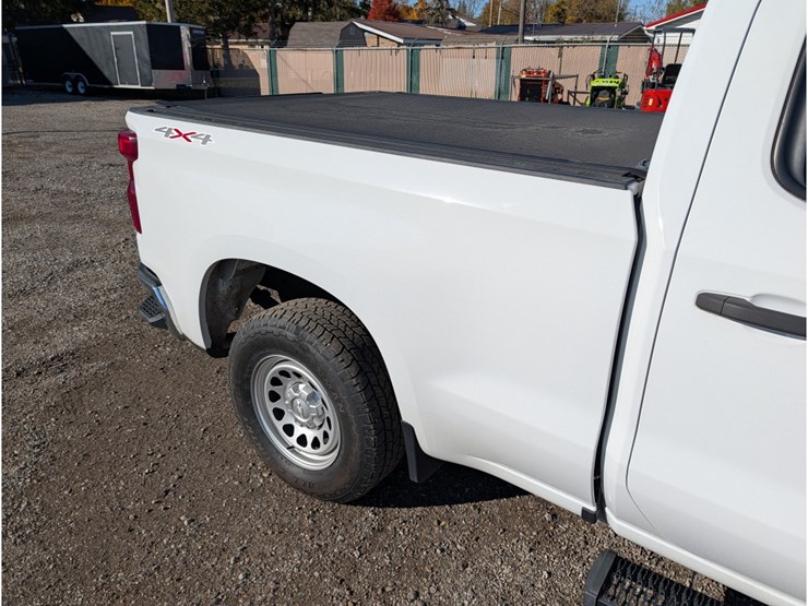 2022-chevrolet-1500-image-6