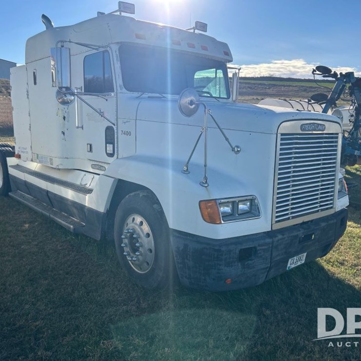 1996 FREIGHTLINER FLD120