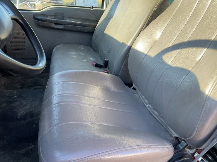 2007-ford-f750-xl-image-28