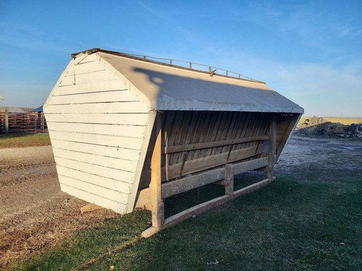 wood-cattle-feeder-w/skids-image-1