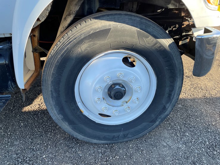 2007-ford-f750-xl-image-15