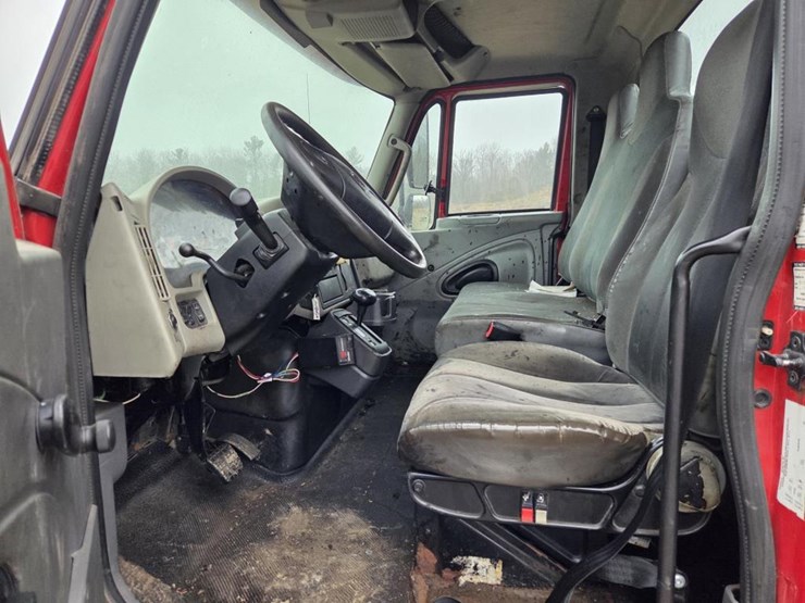 2011-international-durastar-4400-image-68