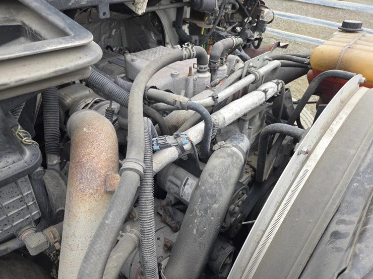 2011-international-durastar-4400-image-65