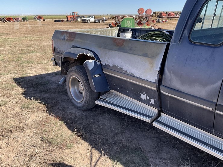 dodge-ram-350-image-4