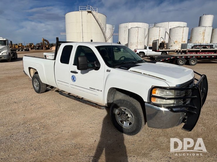 chevrolet-2500hd-image-1