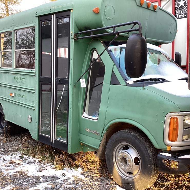 #4676 • Chevrolet Bus