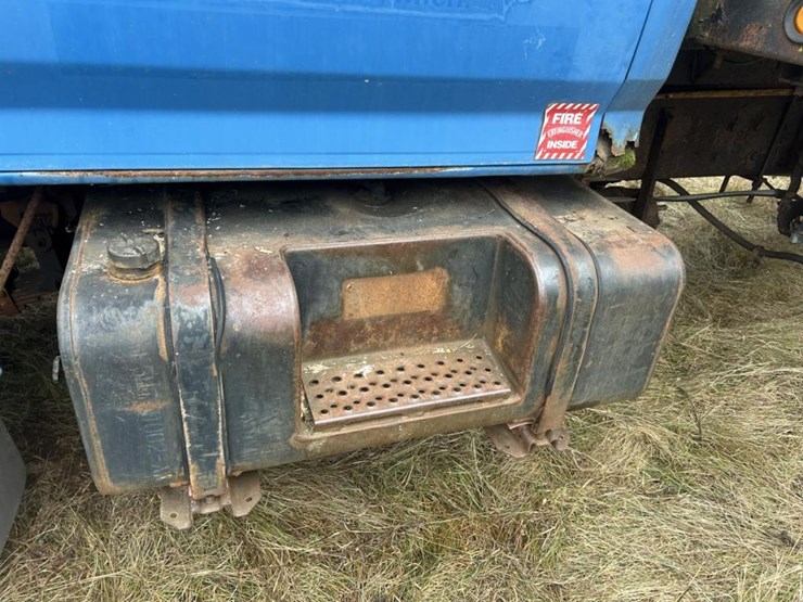 #1429-•-1995-ford-f-series-flatbed-truck-image-15