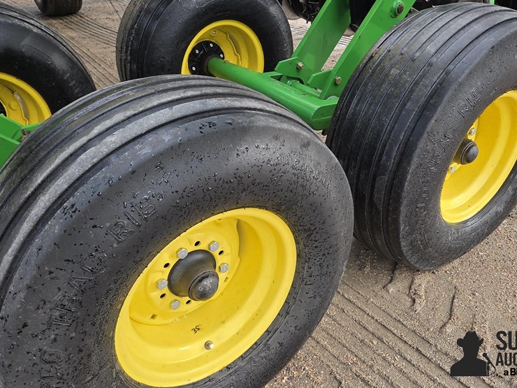 john-deere-db44-image-17