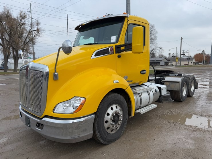 kenworth-t680-image-1