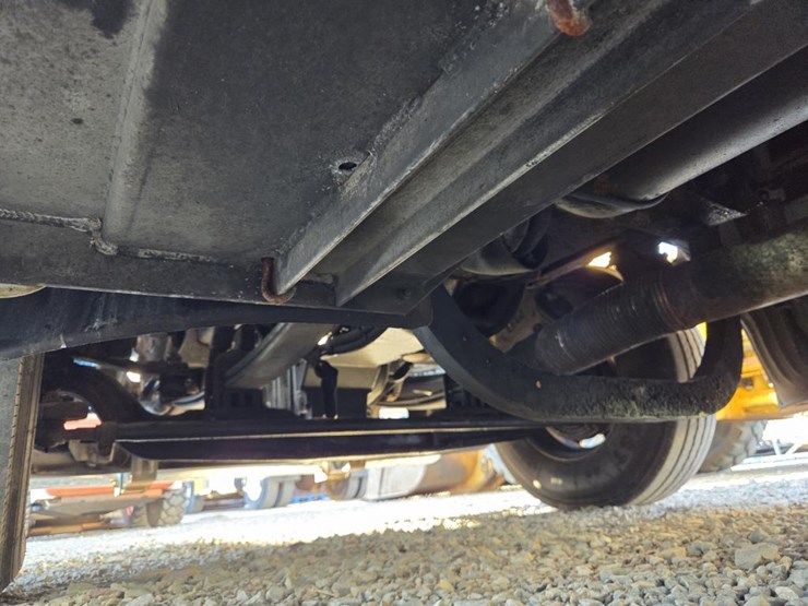 2007-peterbilt-386-image-45