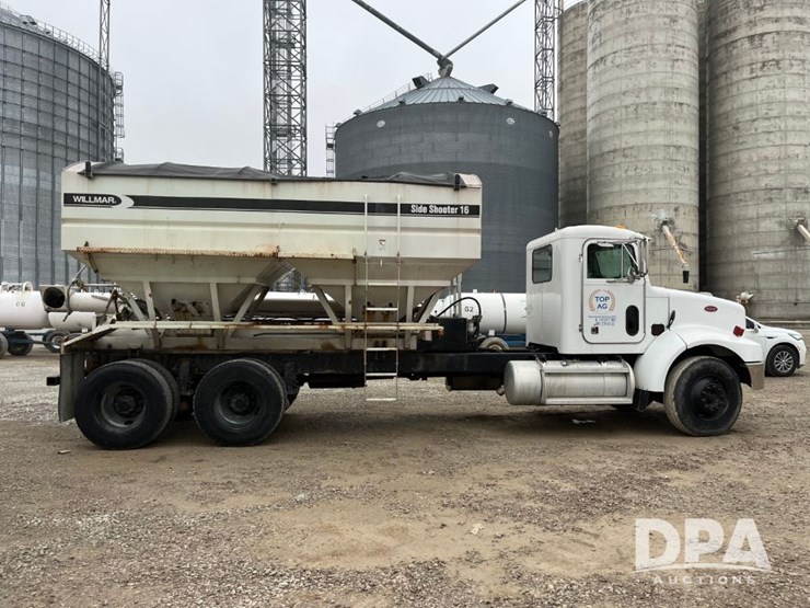 2001-peterbilt-330-image-6