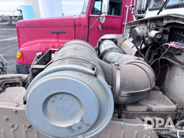 kenworth-t600a-image-50