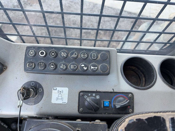 caterpillar-563c-image-24