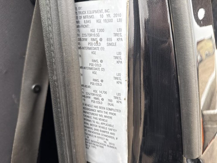 ford-f550-xlt-image-56