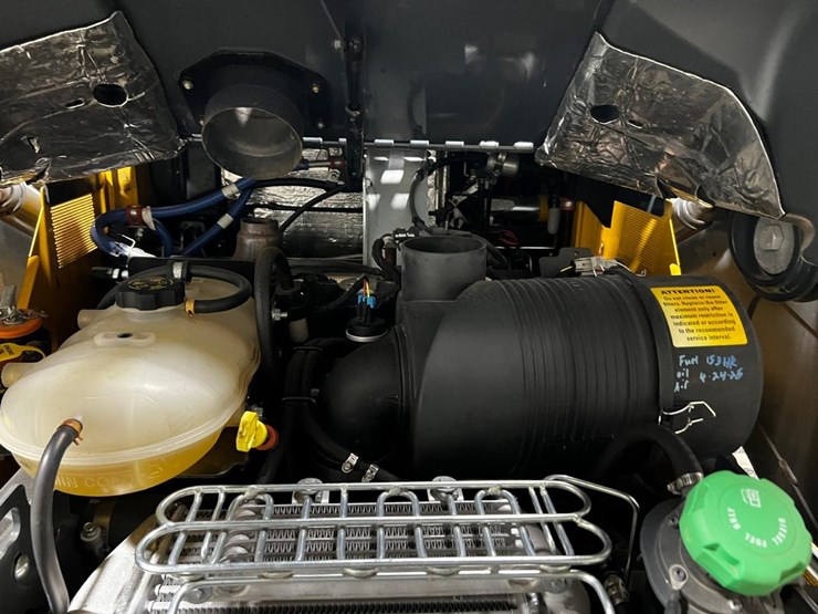 2022-deere-331g-image-17