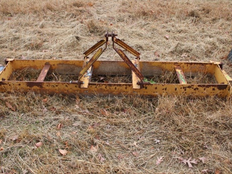 8'-scrape-with-round-rake-on-3-pt-hitch-image-1