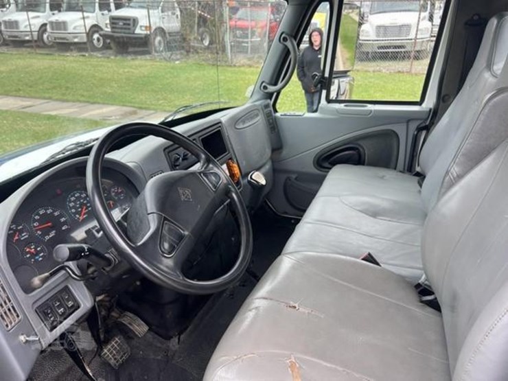 international-durastar-4300-image-17