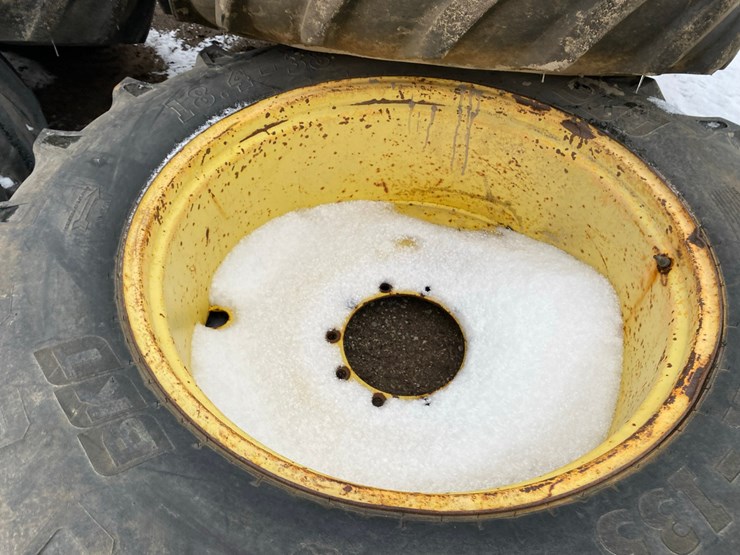 john-deere-10-image-2