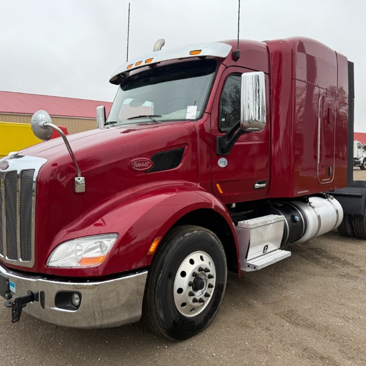 2020 PETERBILT 579