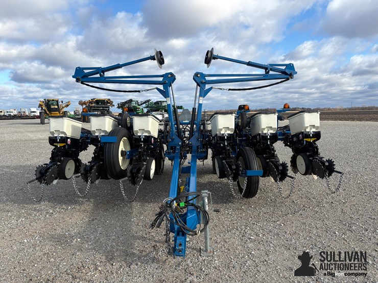 kinze-3200-image-2