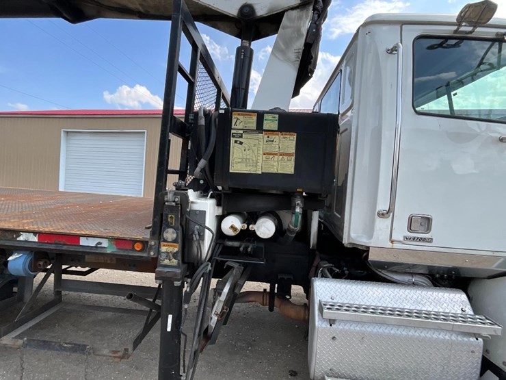 western-star-4700sb-image-13