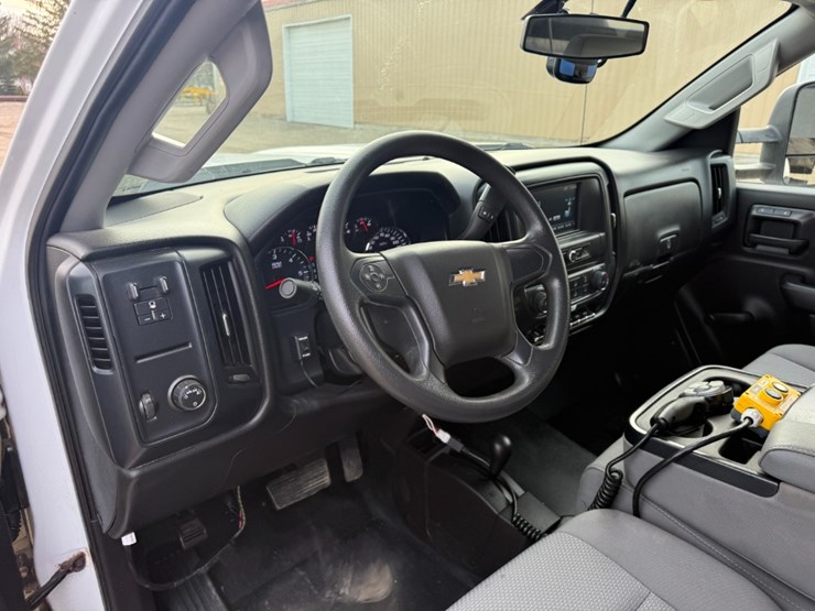 chevrolet-silverado-3500-image-13