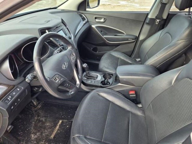 hyundai-santa-fe-image-16