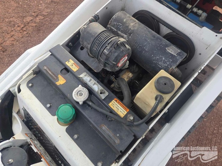 2018-bobcat-mini-track-loader-image-13