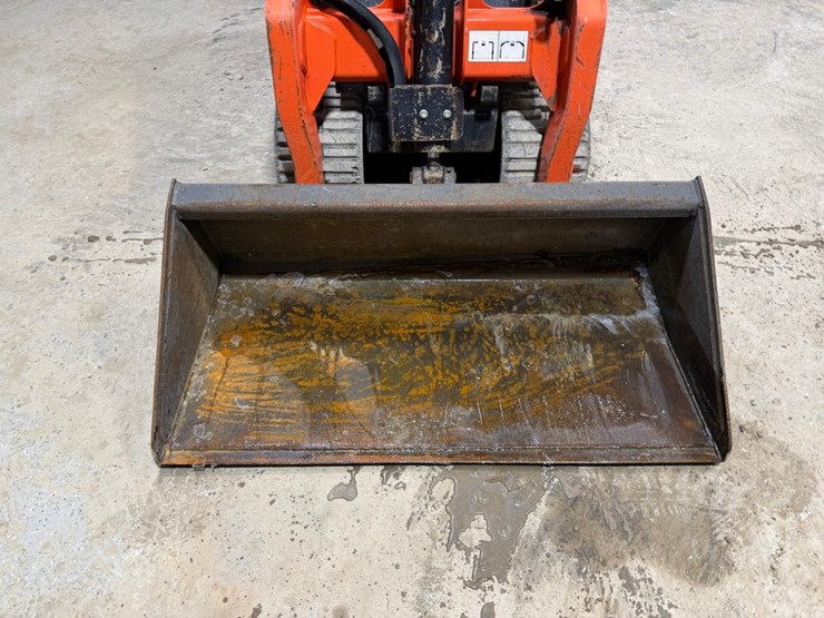 2023-kubota-scl1000-image-9