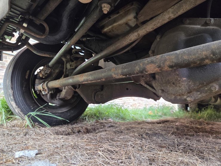 2005-ford-f550-xl-image-49