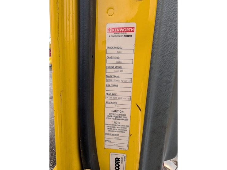 2020-kenworth-t680-image-28