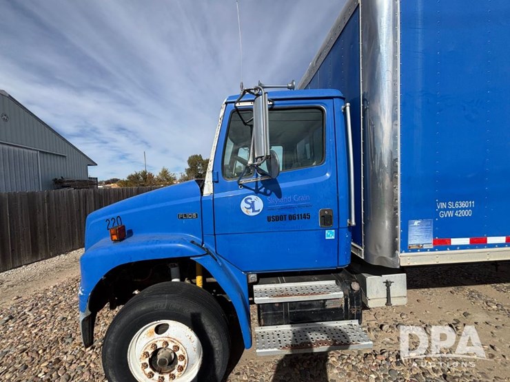 freightliner-fl106-image-18