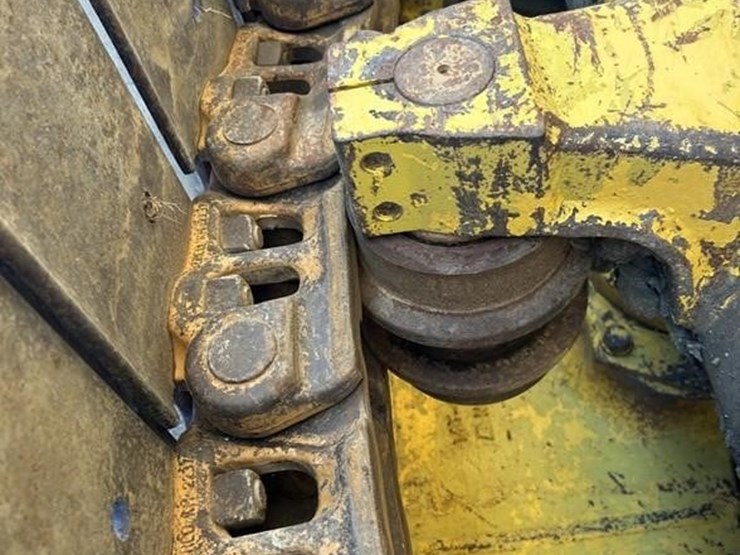 komatsu-d65ex-12-image-30