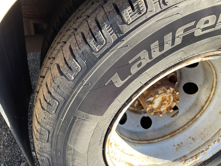 2001-ford-transit-image-14