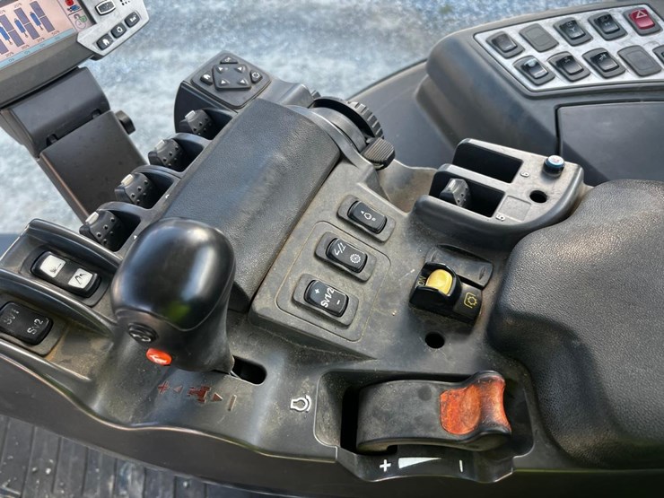 2011-challenger-mt675c-image-27