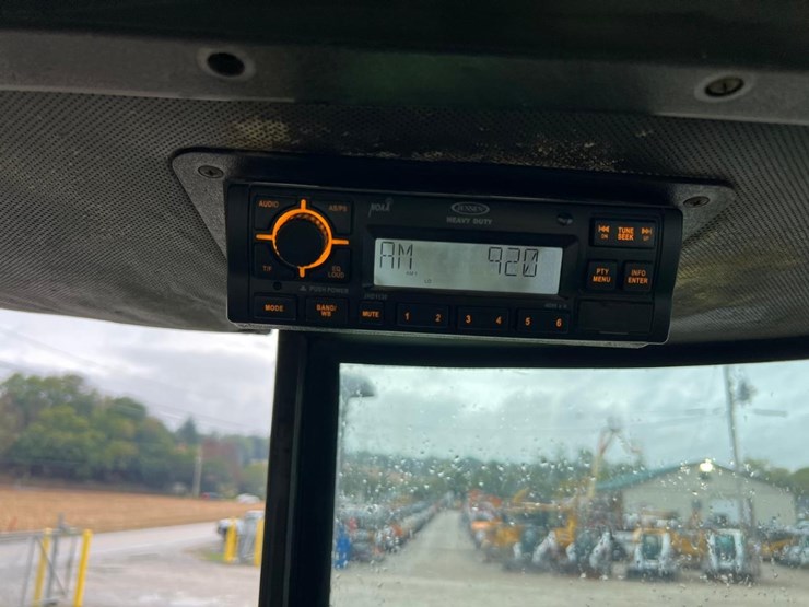 john-deere-4430-image-28