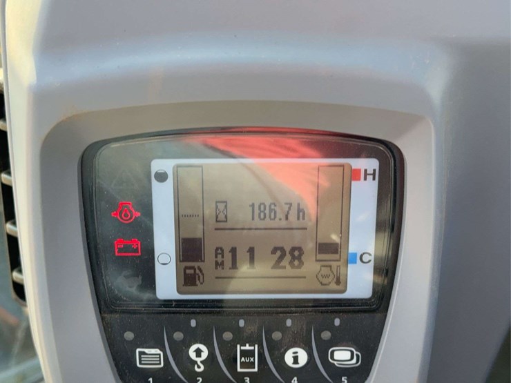 2022-kubota-kx040-4-image-41